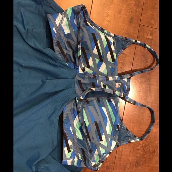 Fila Sports Tank w/built in bra - Picture 4 of 4